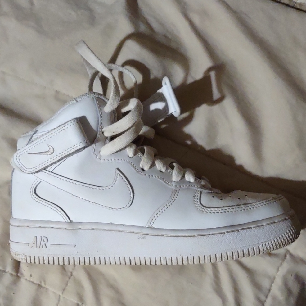 Nike Air Force 1 White High-Tops